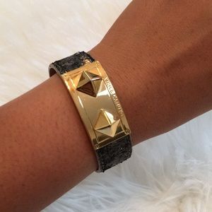 Vince comuto bracelet
